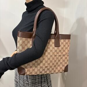 8895 GUCCI Brown Tote